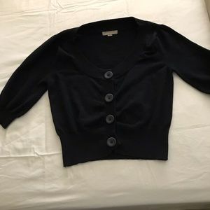 Women’s black knit cropped top
